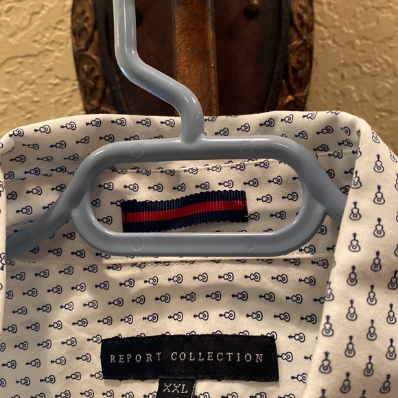 Excellent clean like new condition. Just needs ironing 😄.  Smoke/pet free home - Picture 3 of 5